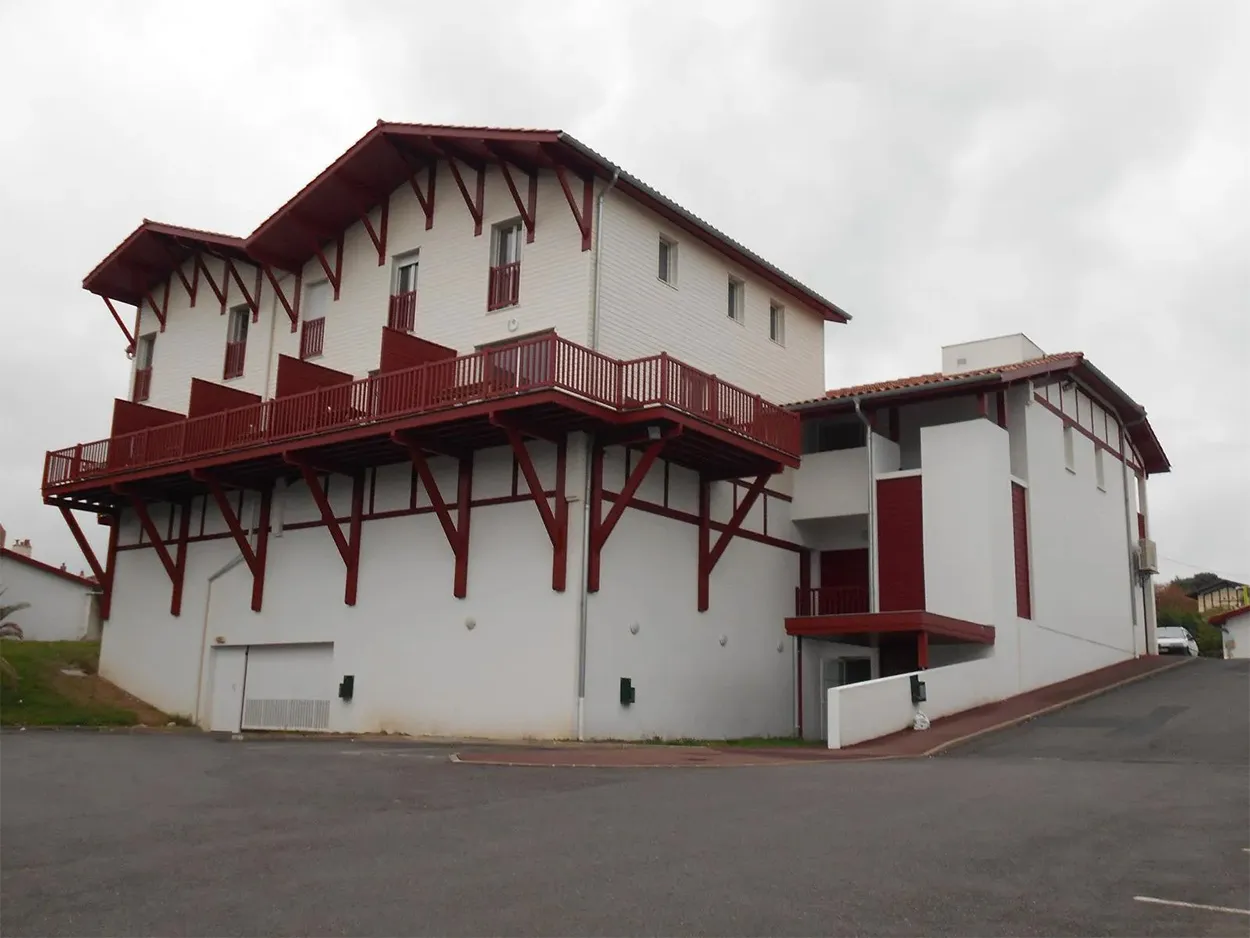 La maison néo-basque, construction neuve dans les Landes : vue 2